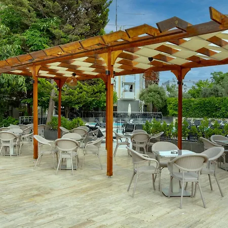 Marbel By Palm Wings -